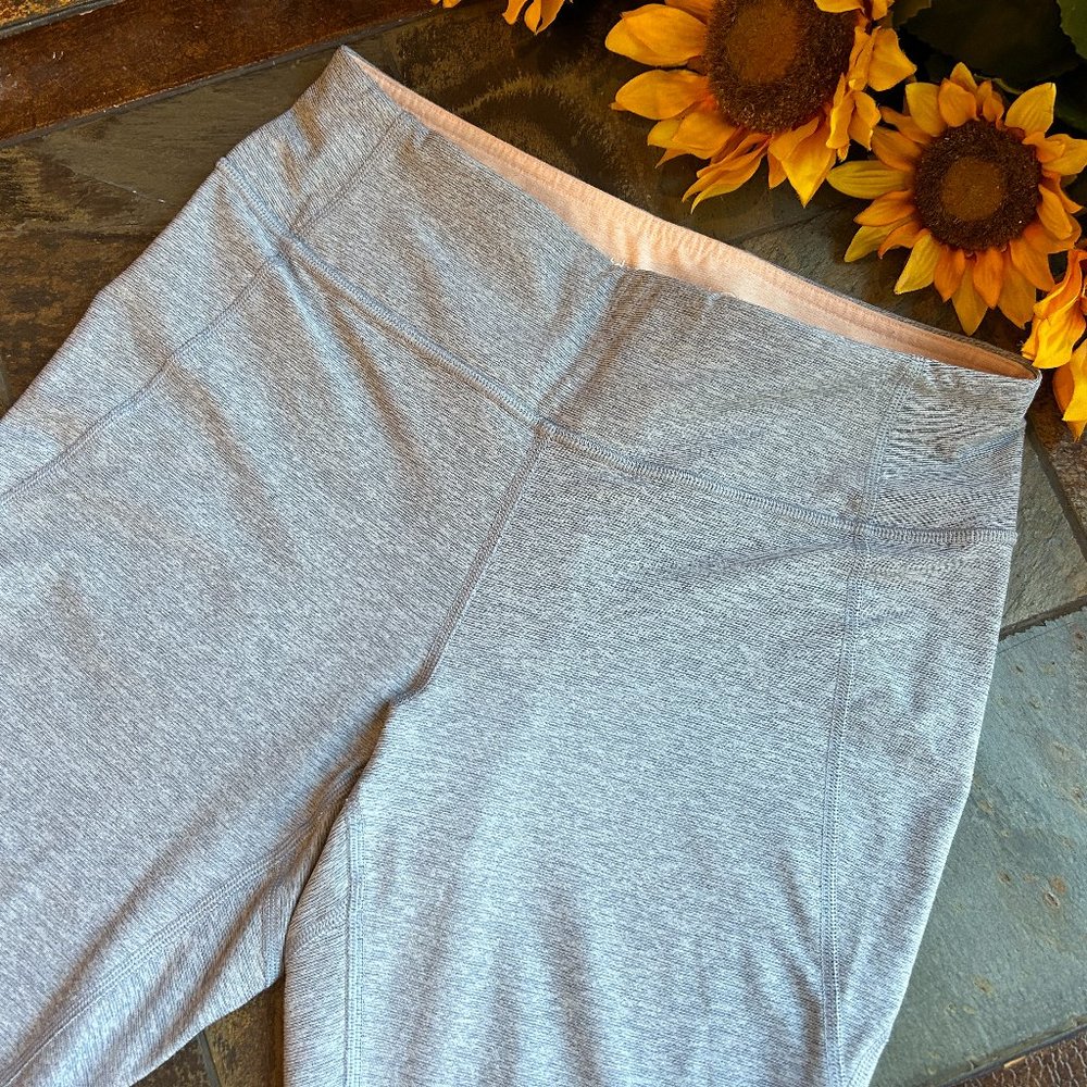 Outdoor Voices 7/8 Dipped Leggings - Picture 6 of 13
